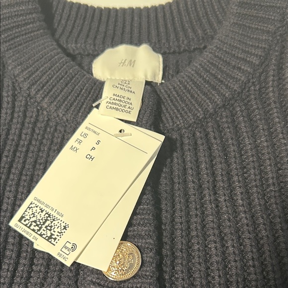 H&M Black Short Knit Cardigan - Picture 6 of 9